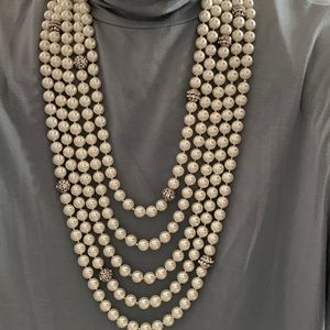 Audrey Hepburn pearls